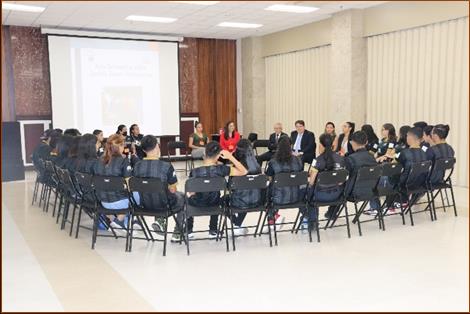 Jóvenes del equipo de Ligas Atléticas Policiales visitaron el Poder Judicial